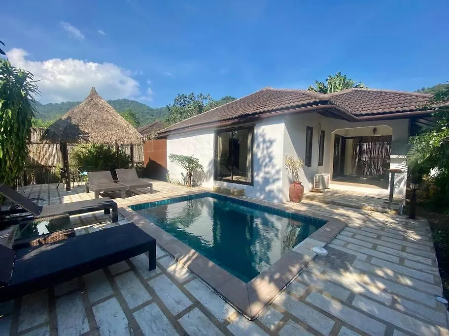 Bamboo Villa Koh Tao Thailand